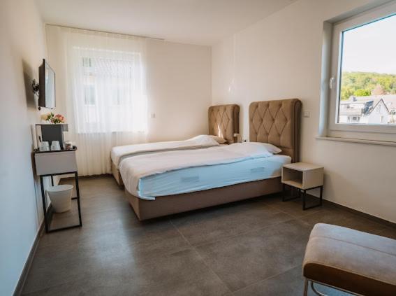 Mey Boardinghouse Aparthotel บีเลอเฟล์ด ภายนอก รูปภาพ
