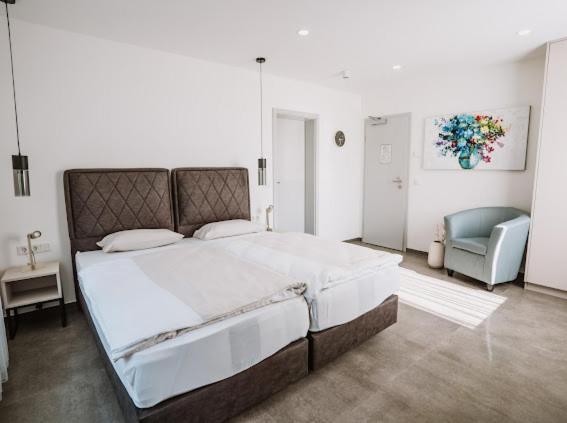Mey Boardinghouse Aparthotel บีเลอเฟล์ด ภายนอก รูปภาพ